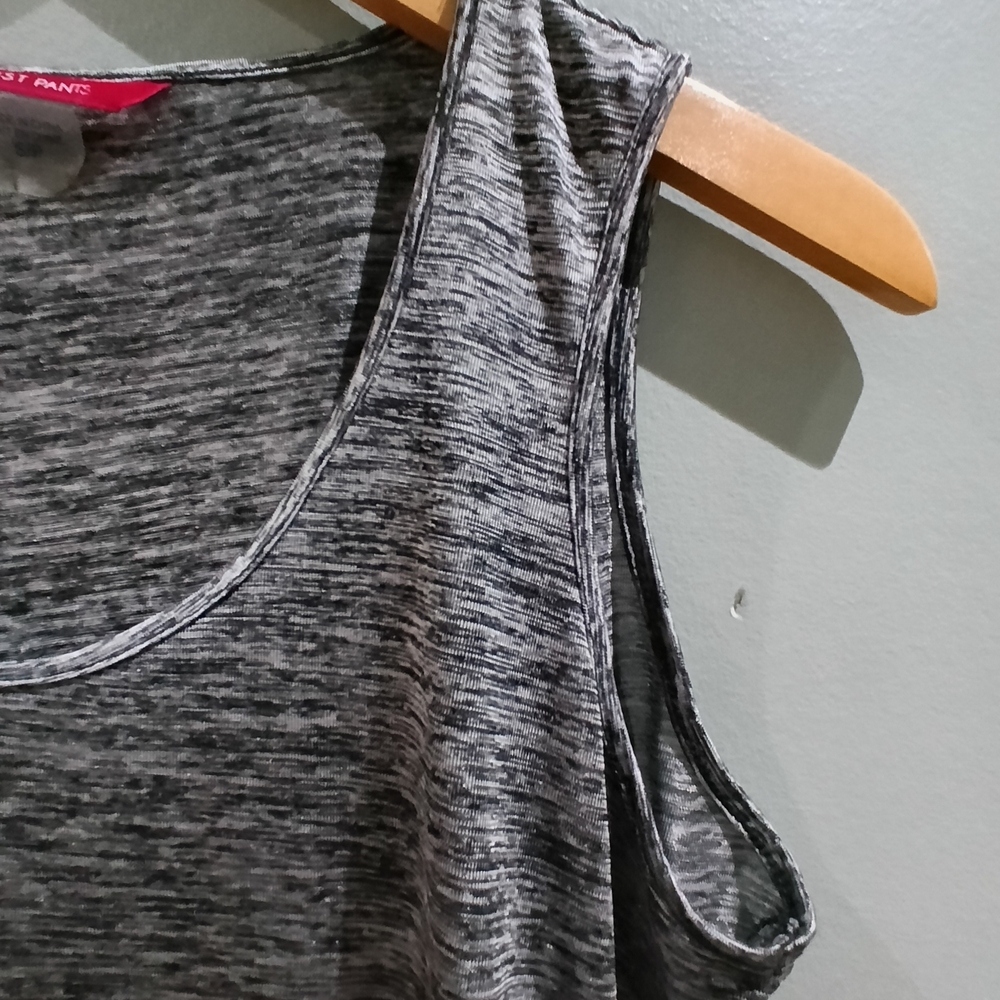 Not Just Pants Gray Athletic Ruched Tank Top - Picture 4 of 5